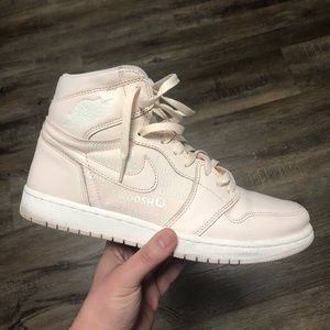 Air Jordan 1 Retro High OG 'Guava Ice’